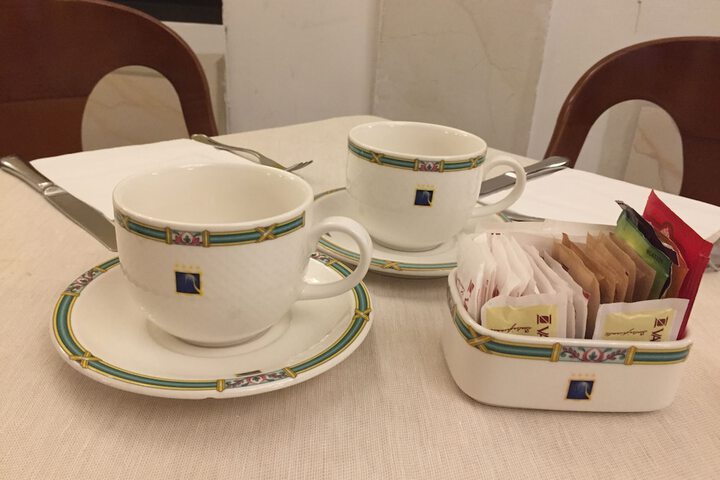Breakfast/Coffee Service 38 of 50
