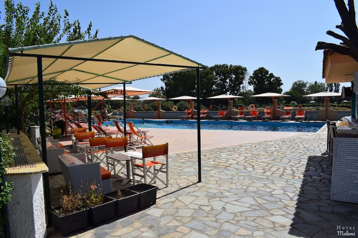 Pool Hotel