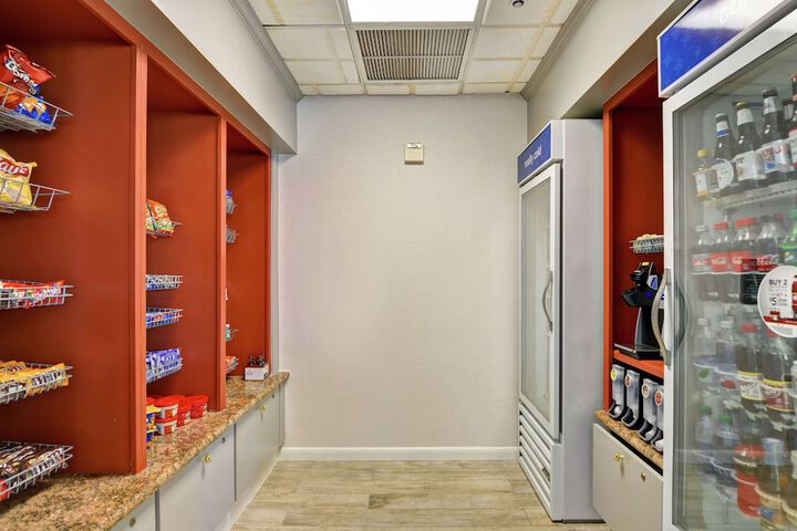 Snack bar