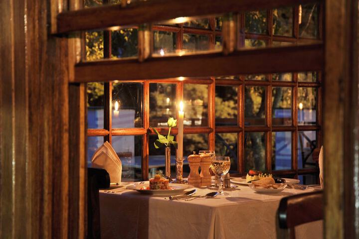 Dining 51 of 67