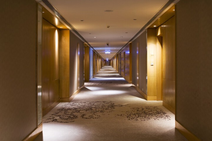 Ballroom/Hall 71 of 79