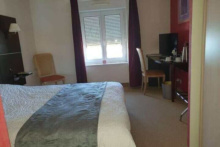 Room 6 of 54