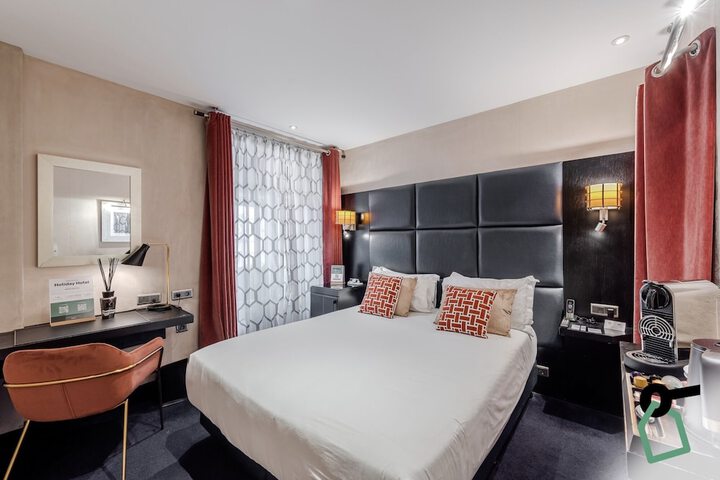 Room 36 of 71