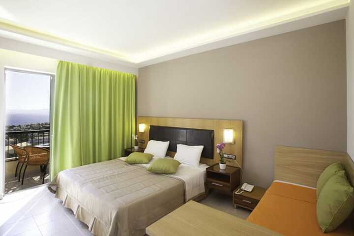 Room 9 of 38