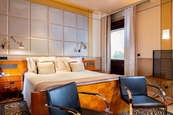 Room 43 of 119
