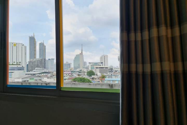 Room 15 of 49