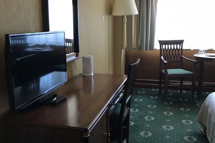 Room 13 of 64