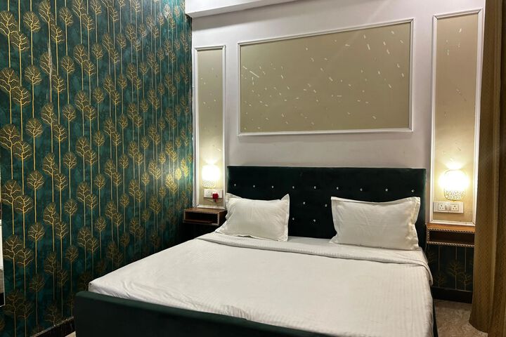 Room 7 of 7