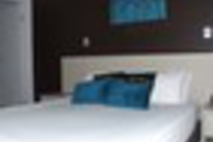 Room 14 of 159