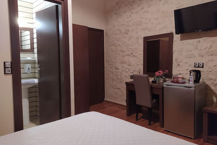 Room 19 of 70