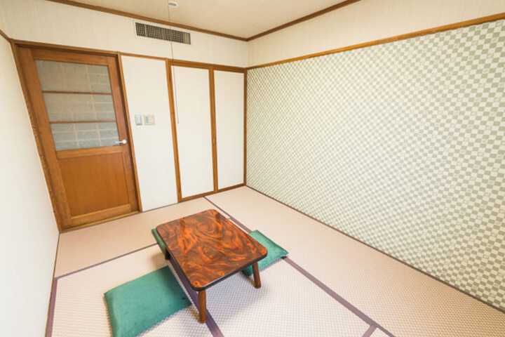 Room 15 of 29