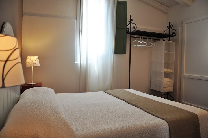Room 7 of 42