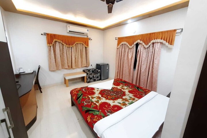 Room 5 of 23