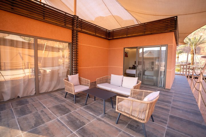 Room 45 of 160