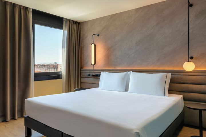 Room 43 of 110
