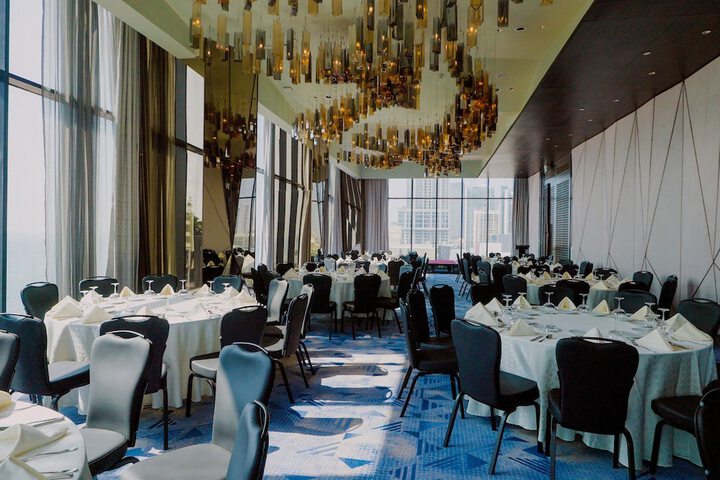 Ballroom/Hall 78 of 90
