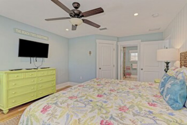 Room 20 of 25