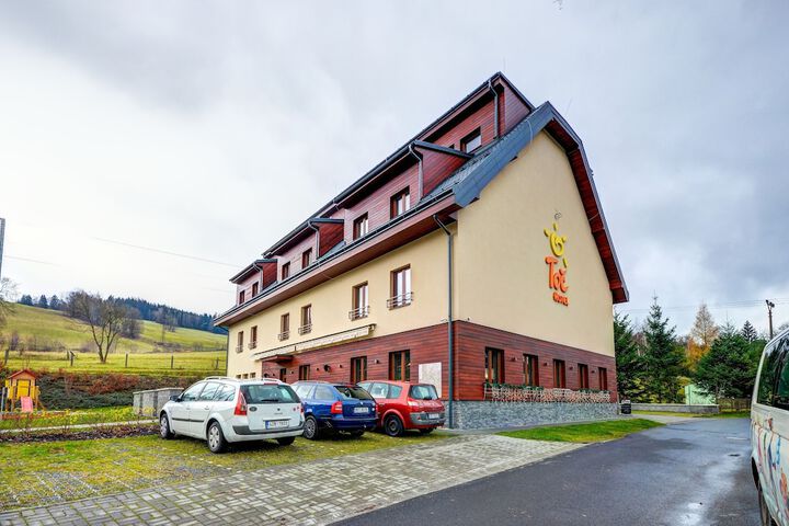 Hotel 64 of 70