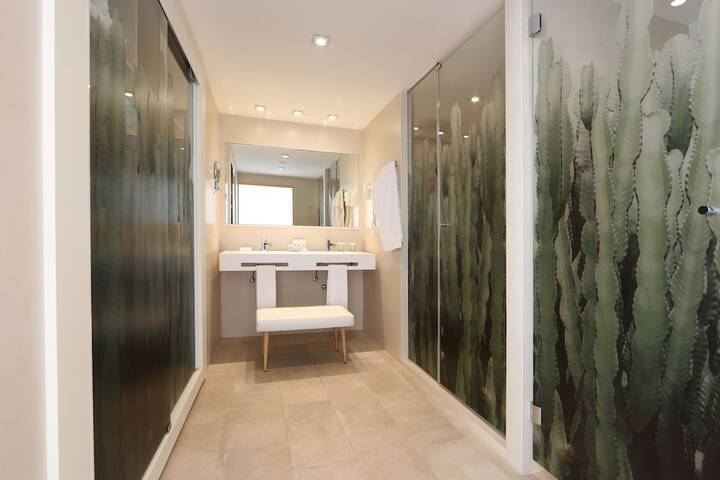 Bath Interior