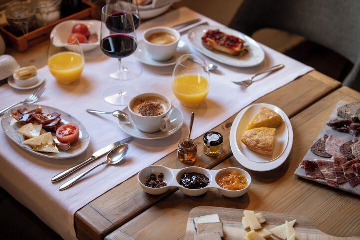 Breakfast/Coffee Service 95 of 117