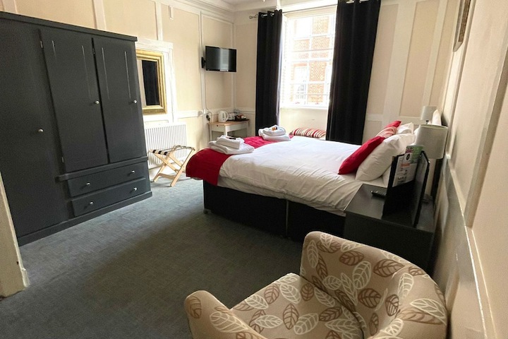 Room 13 of 59