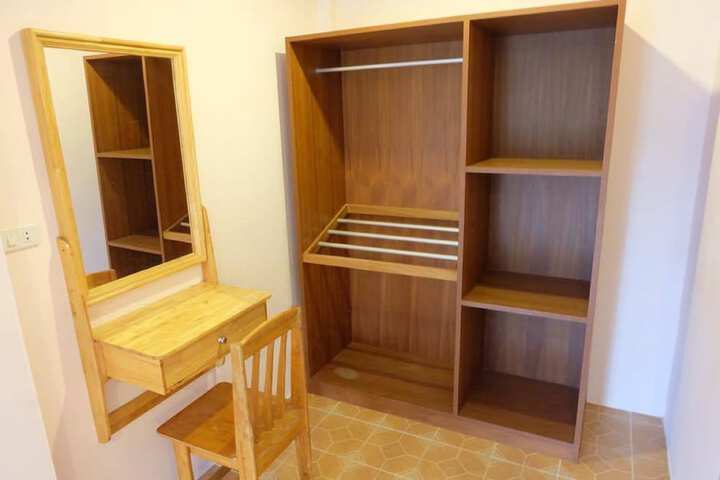 Room 2 of 51