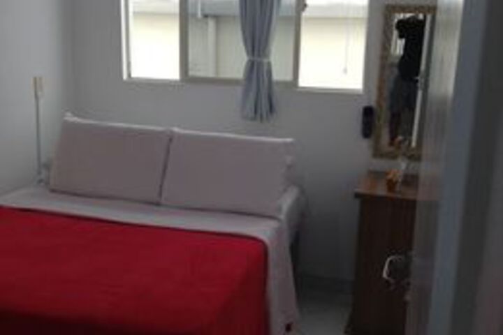 Room 33 of 60