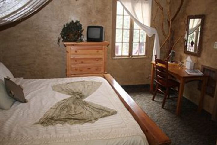 Room 43 of 63