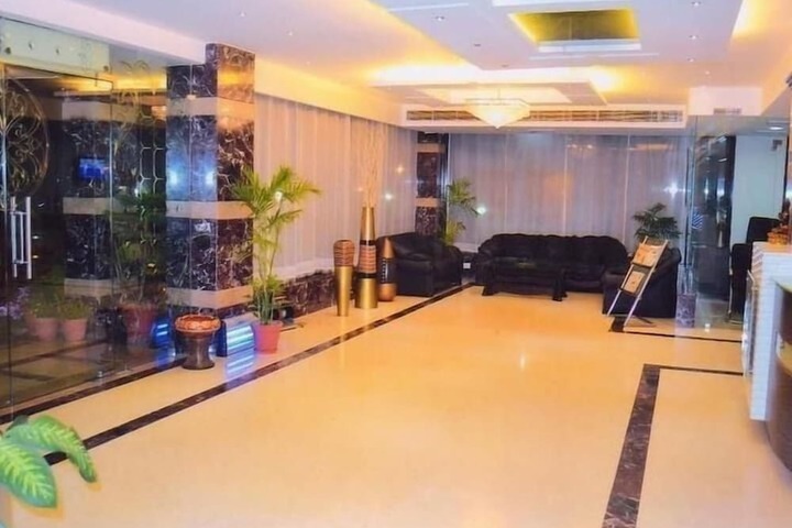 Hotel Interior 4 of 37