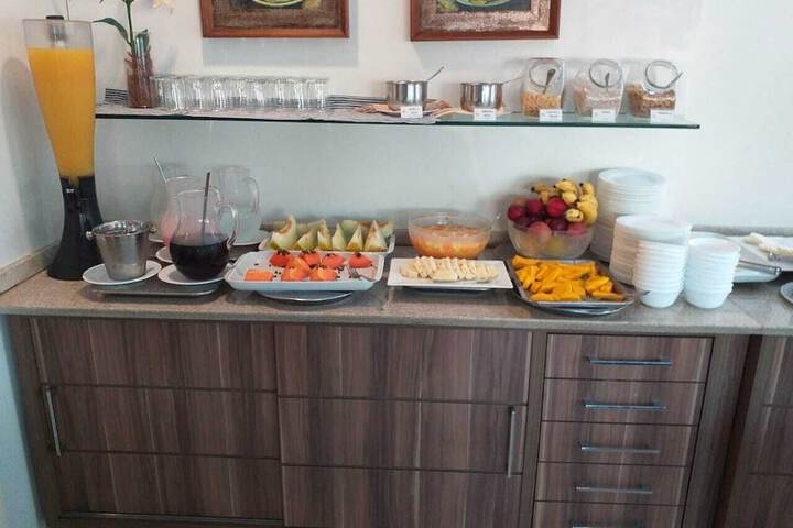 Breakfast/Coffee Service 13 of 27