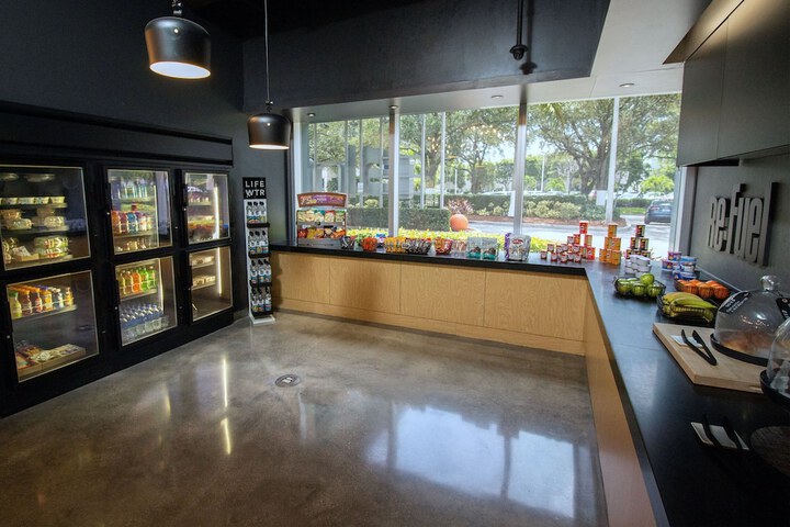 Breakfast area