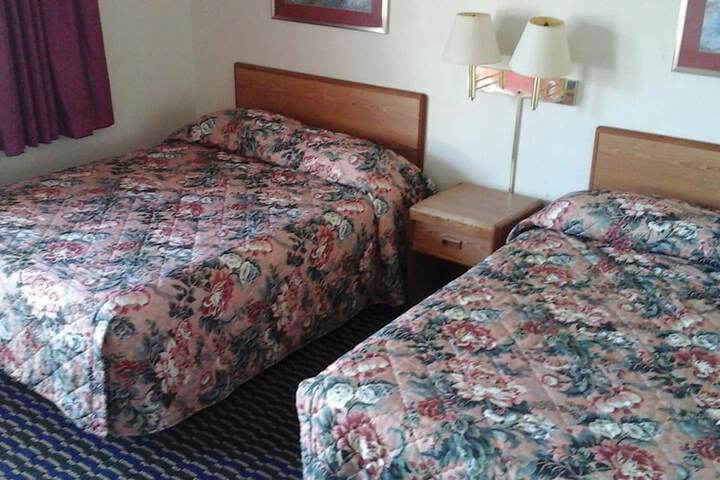 Room 13 of 34