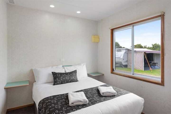 Room 10 of 74