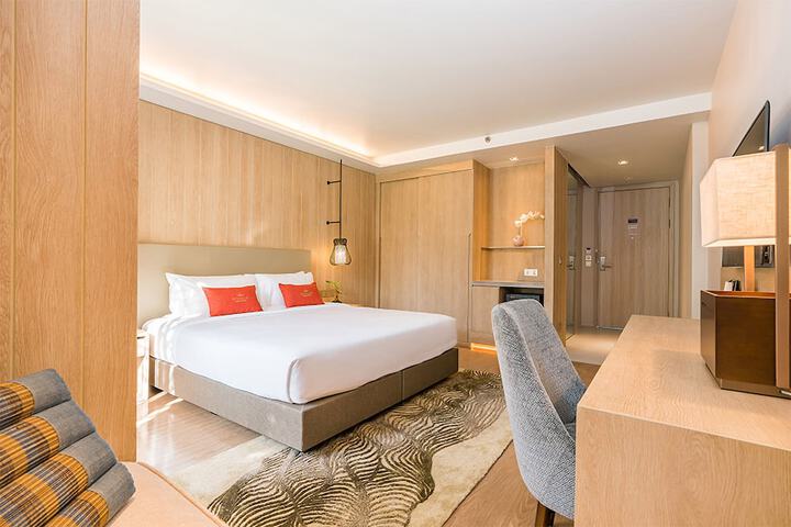 Room 14 of 49