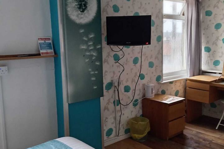 Room 73 of 156