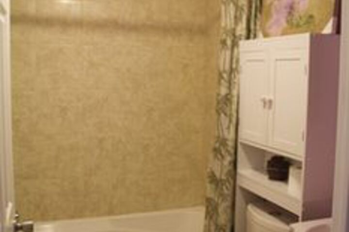 Room 8 of 60