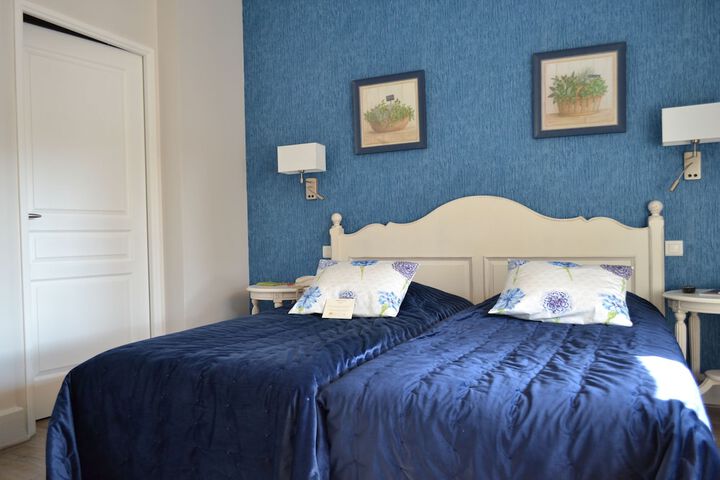 Room 3 of 45