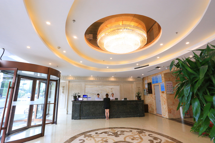 Hotel Interior 4 of 18
