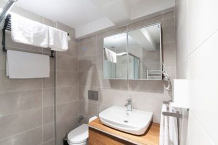 Bath Photo