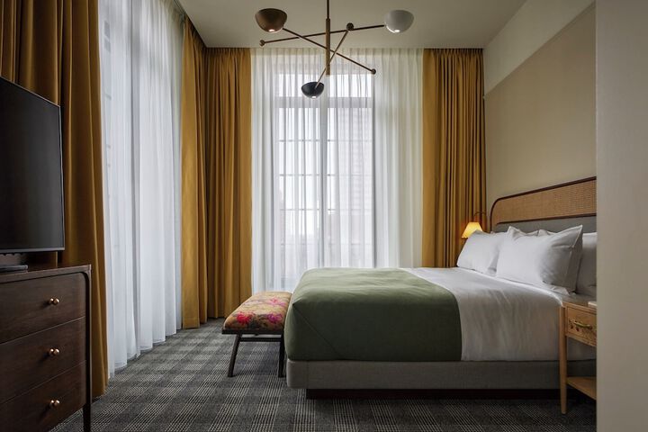 Room 22 of 190
