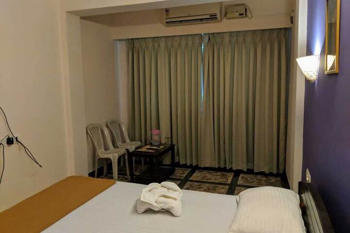 Room 27 of 29