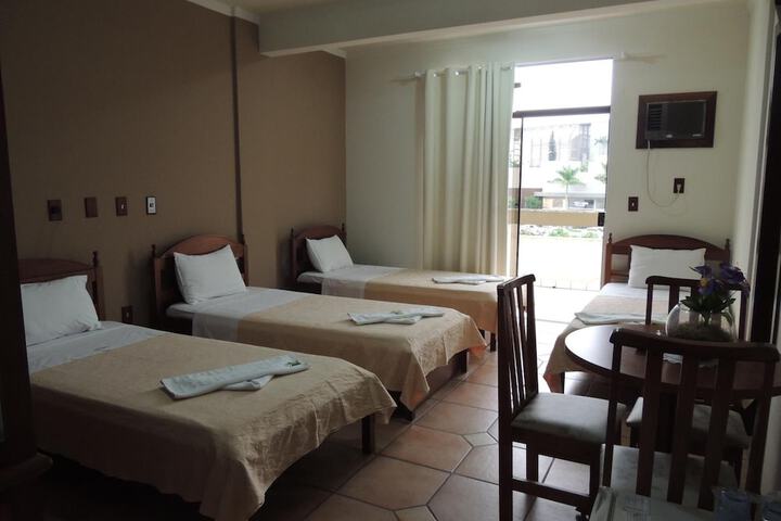 Room 16 of 50