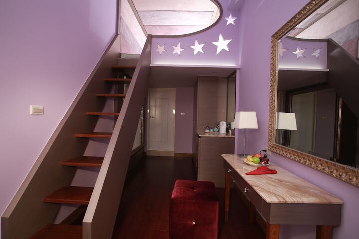 Room 10 of 56