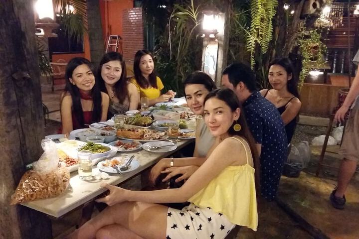 Dining 17 of 39