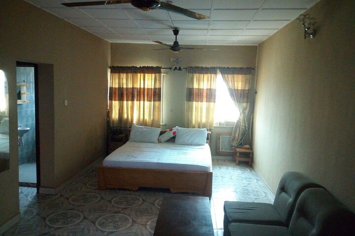 Room 2 of 14