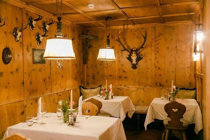 Dining 100 of 136