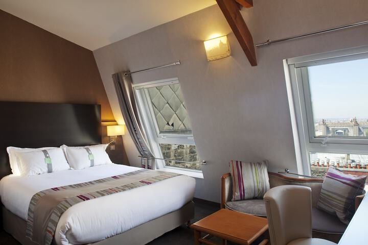 Room 15 of 72