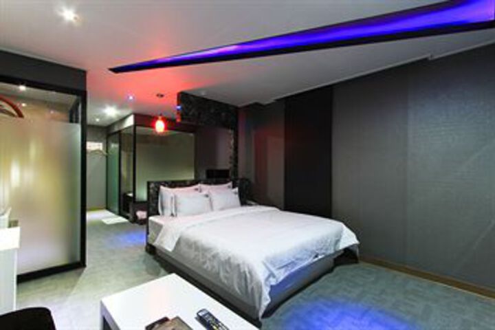Room 20 of 22