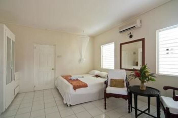 Room 26 of 40
