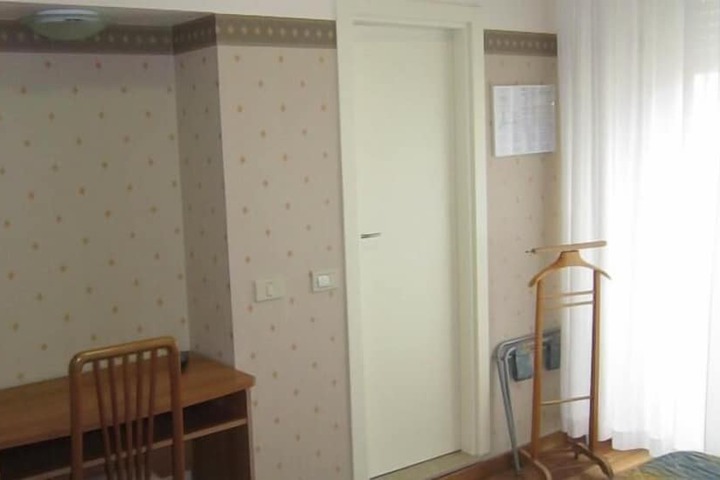 Room 18 of 70